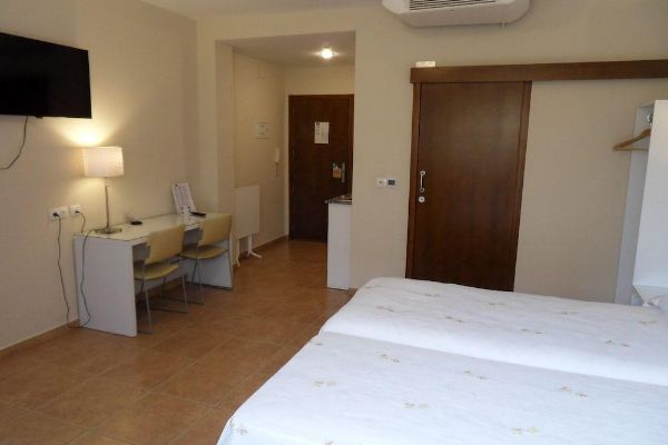 Hostal El Estudio (Almansa)